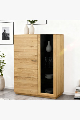 Dvojdverová dubová vitrína s presklenými dvierkami